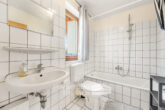 Bad mit Wanne