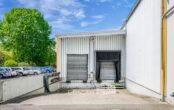Zwei LKW Rampen an der Rückseite der Halle