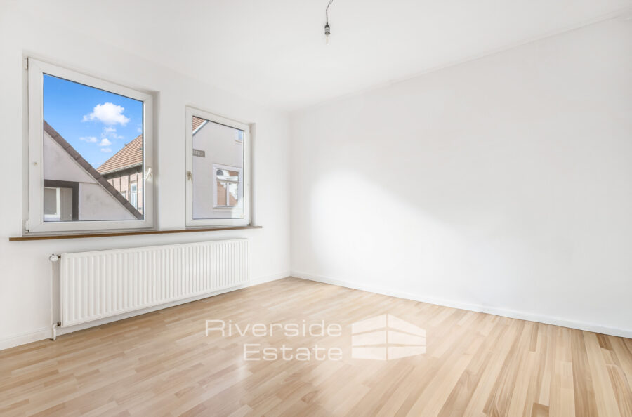 Schlafzimmer 1 Wohnung OG