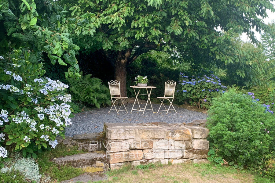 Sitzfläche im Garten